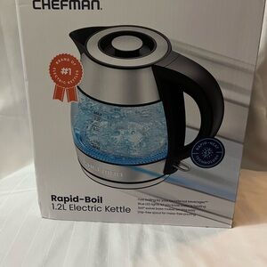 Chefman Black and Silver Rapid-Boil Electric Kettle